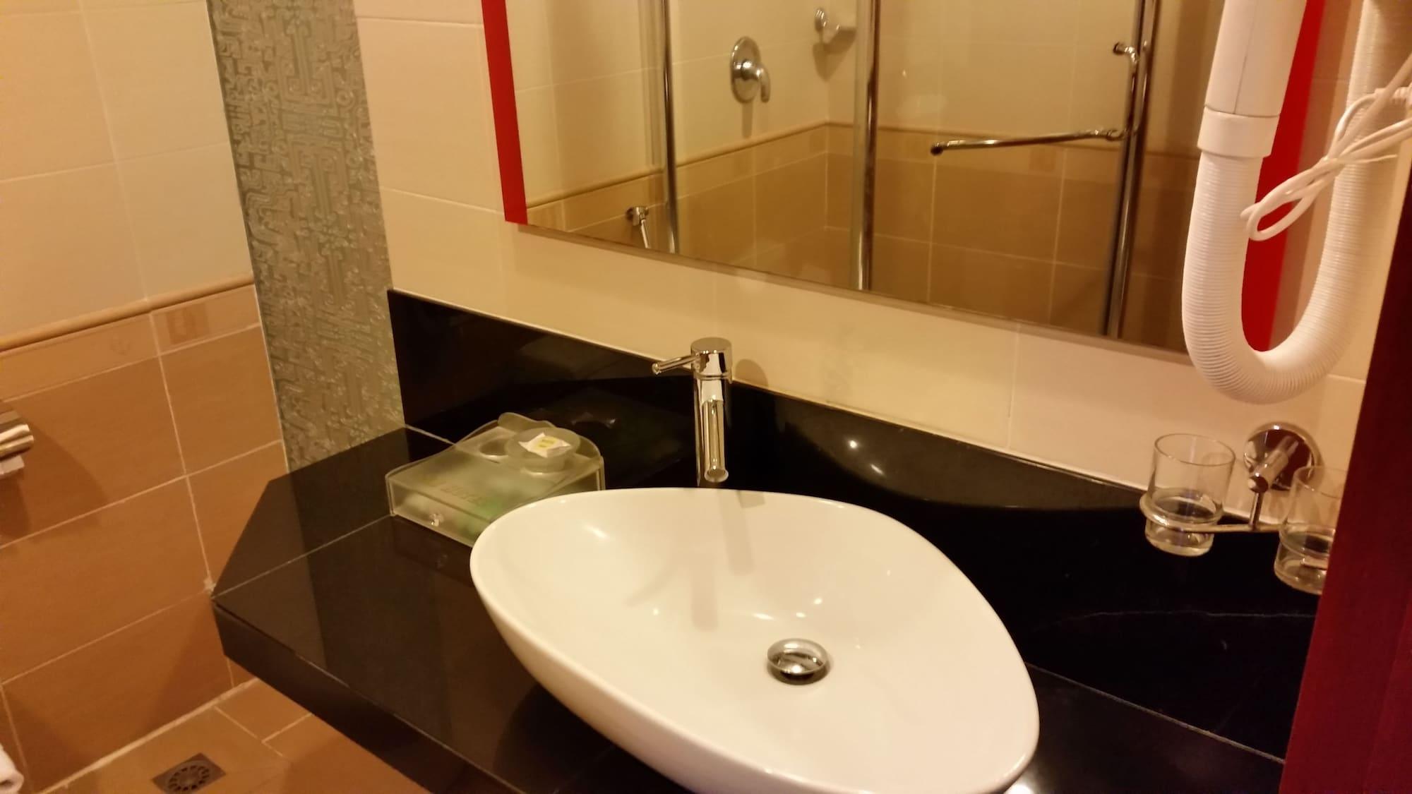 Mb Hotel Tawau Exterior foto